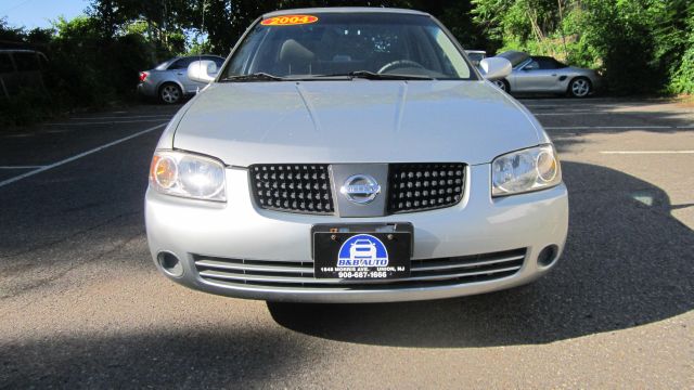 Nissan Sentra 2004 photo 17