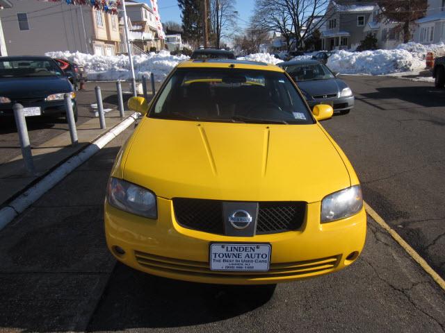 Nissan Sentra 2004 photo 1