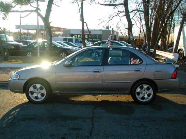 Nissan Sentra 2004 photo 1