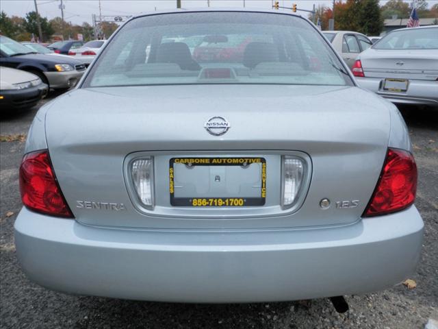 Nissan Sentra 2004 photo 3