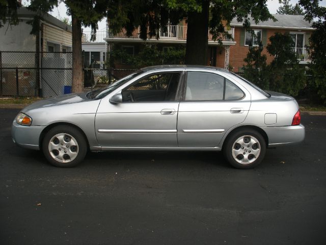 Nissan Sentra 2004 photo 2