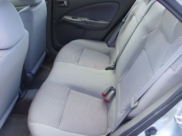 Nissan Sentra 2004 photo 4