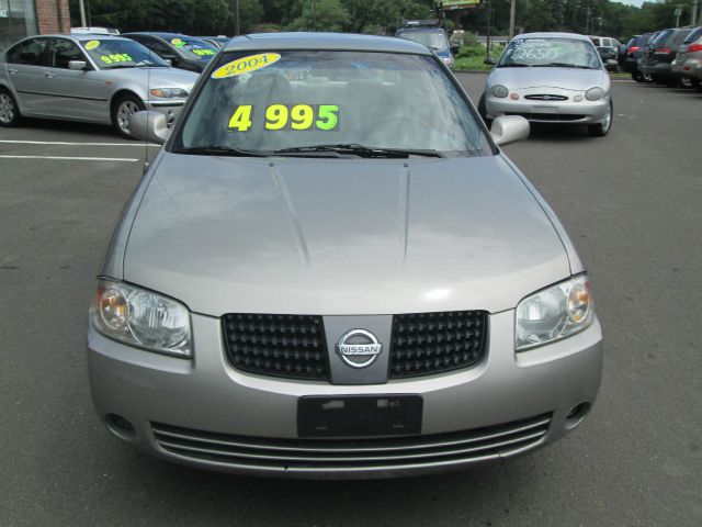 Nissan Sentra 2004 photo 3