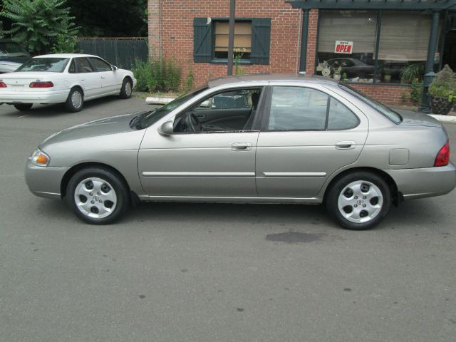 Nissan Sentra 2004 photo 4