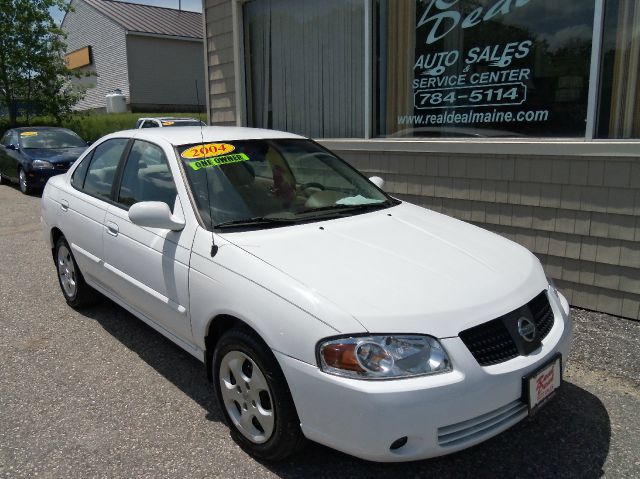 Nissan Sentra 2004 photo 4