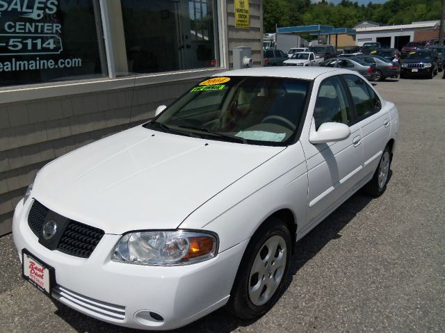 Nissan Sentra 2004 photo 9