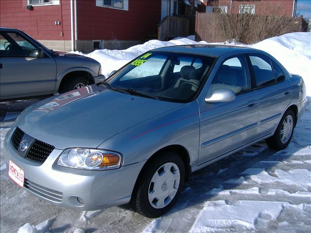 Nissan Sentra 2004 photo 1