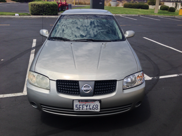 Nissan Sentra 2004 photo 1