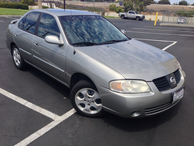 Nissan Sentra 2004 photo 2