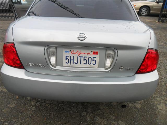 Nissan Sentra 2004 photo 1