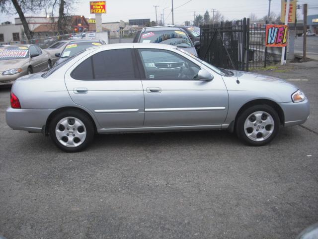 Nissan Sentra 2004 photo 3