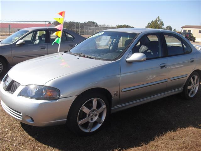 Nissan Sentra Crew Cab Standard Box 4-wheel Drive Denali Sedan