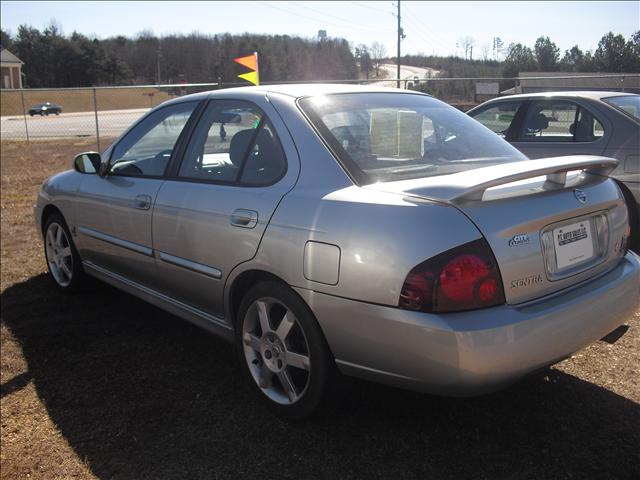 Nissan Sentra 2004 photo 1