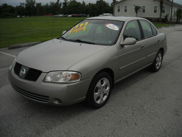 Nissan Sentra 2004 photo 2