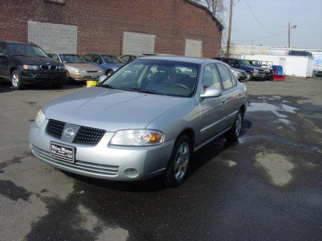 Nissan Sentra 2004 photo 1