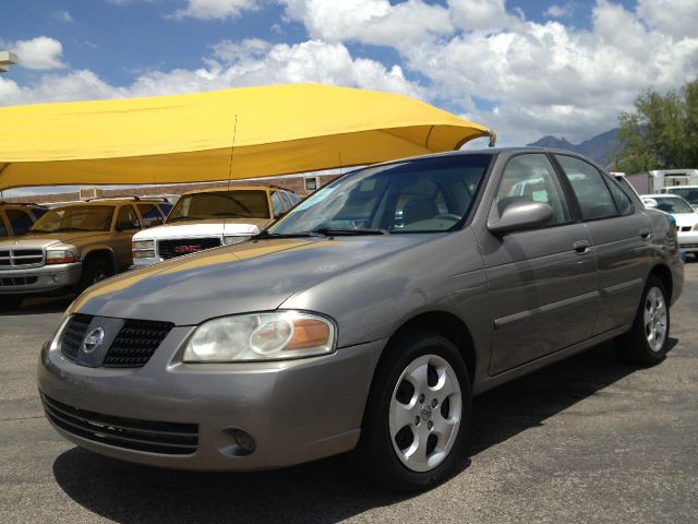 Nissan Sentra E43 Sedan