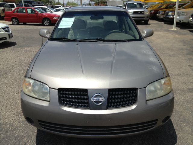 Nissan Sentra 2004 photo 2