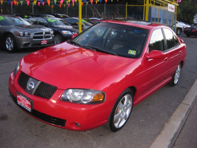 Nissan Sentra 2004 photo 2