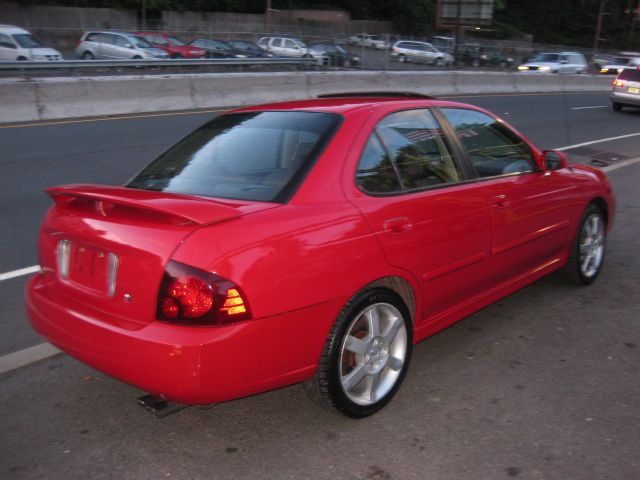 Nissan Sentra 2004 photo 4