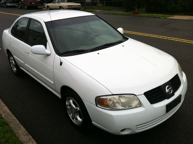 Nissan Sentra 2004 photo 3