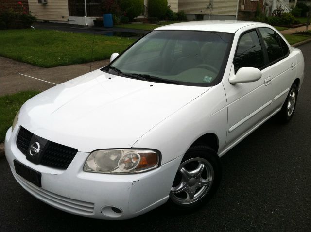 Nissan Sentra 2004 photo 4