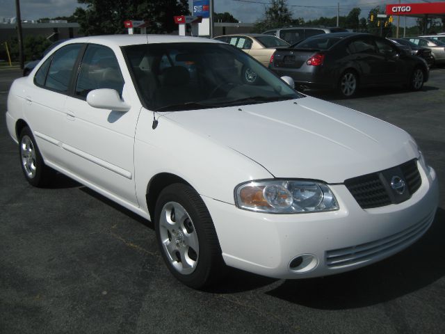 Nissan Sentra 2004 photo 1