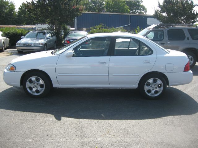 Nissan Sentra 2004 photo 4