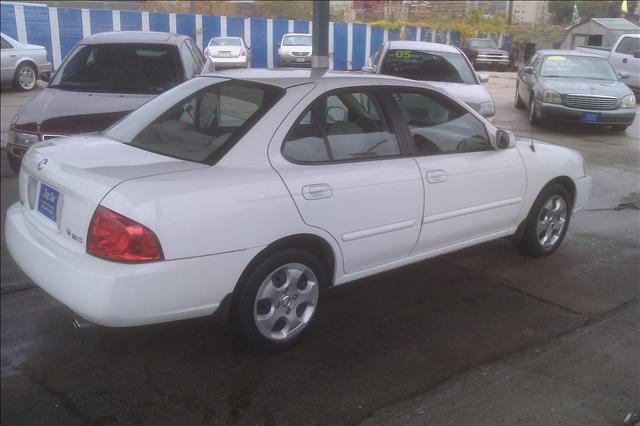 Nissan Sentra 2004 photo 3