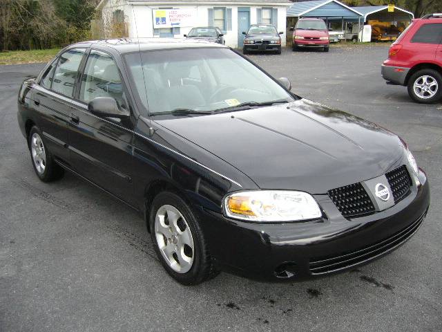 Nissan Sentra 2004 photo 1