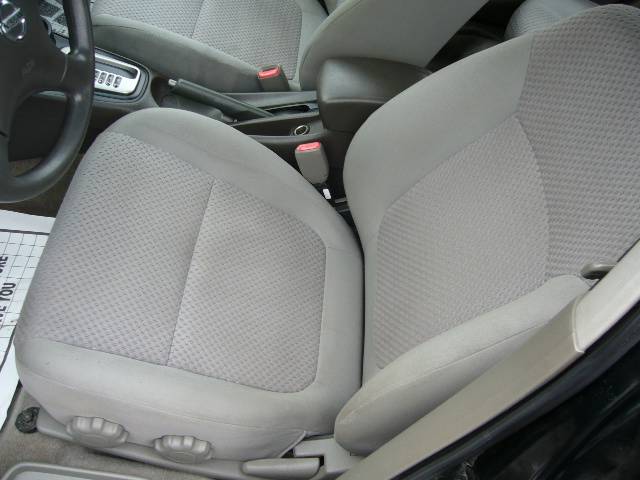 Nissan Sentra 2004 photo 5