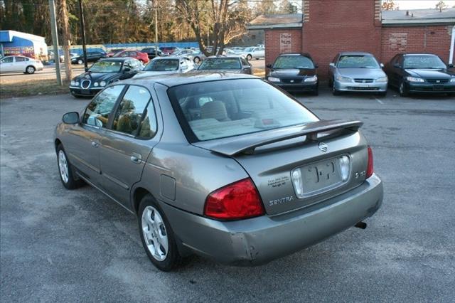 Nissan Sentra 2004 photo 1