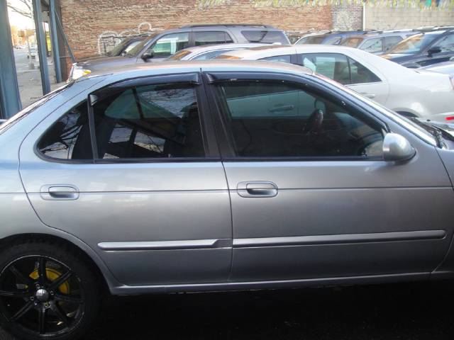 Nissan Sentra 2004 photo 3