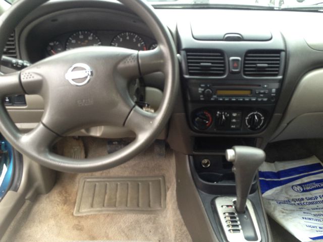 Nissan Sentra 2004 photo 3