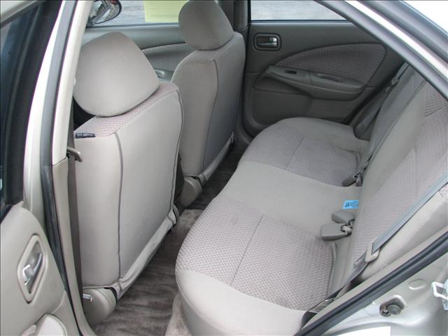 Nissan Sentra 2004 photo 3