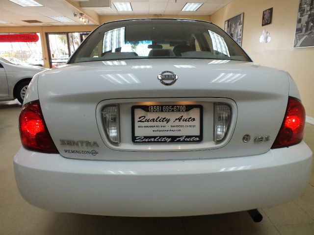 Nissan Sentra 2004 photo 2