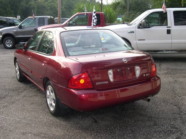 Nissan Sentra 2004 photo 3