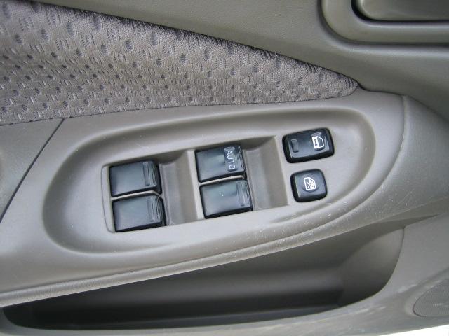 Nissan Sentra 2004 photo 4