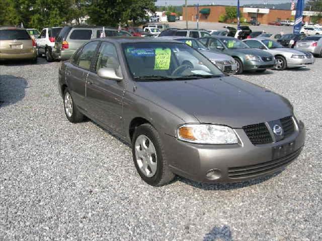 Nissan Sentra 2004 photo 3