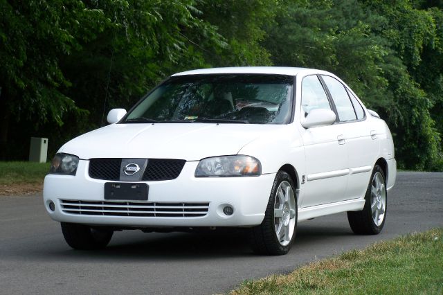 Nissan Sentra 2004 photo 1