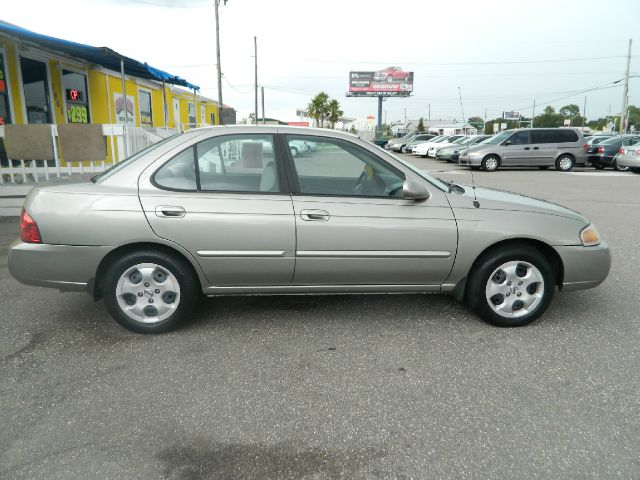 Nissan Sentra 2004 photo 1