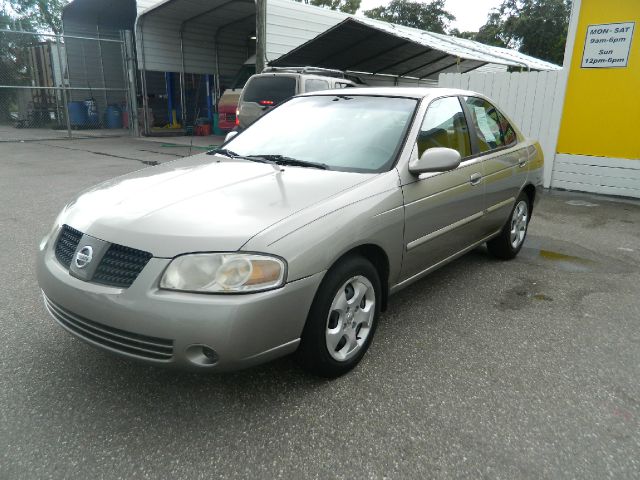 Nissan Sentra 2004 photo 2