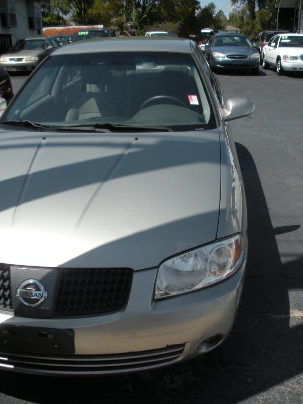 Nissan Sentra 2004 photo 2