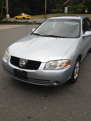 Nissan Sentra 2004 photo 2