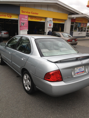 Nissan Sentra 2004 photo 3