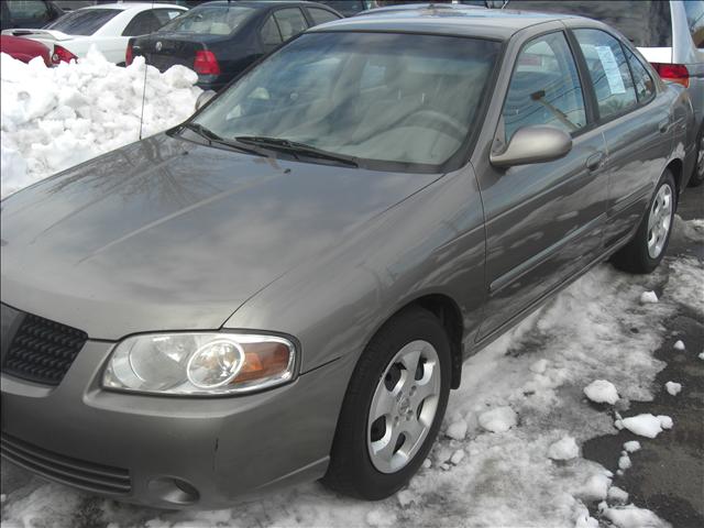 Nissan Sentra 2004 photo 3