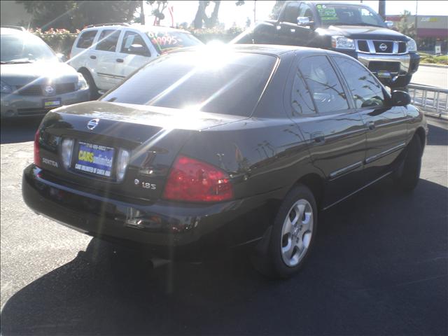 Nissan Sentra 2004 photo 2