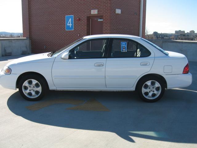 Nissan Sentra 2004 photo 4