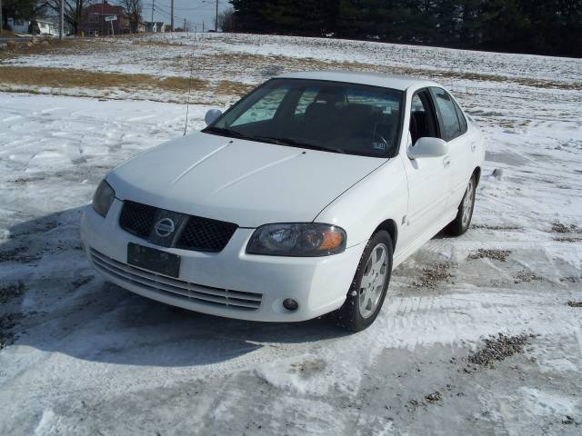 Nissan Sentra 2004 photo 2