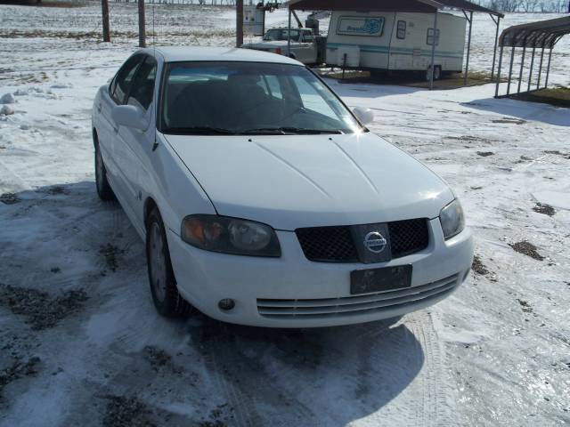 Nissan Sentra 2004 photo 3