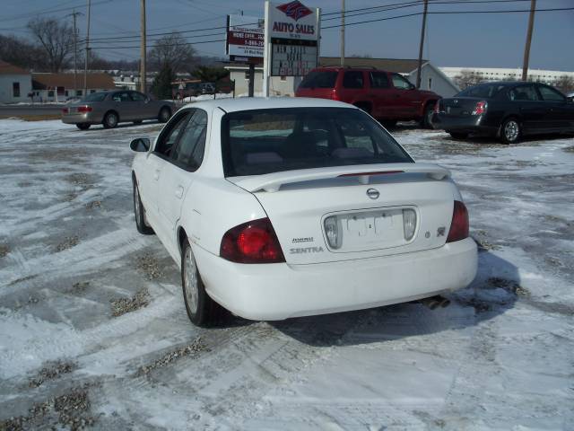 Nissan Sentra 2004 photo 4